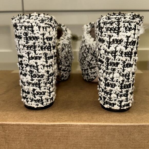 JUSTFAB Heather Throwback Platform Sandal - Picture 3 of 14